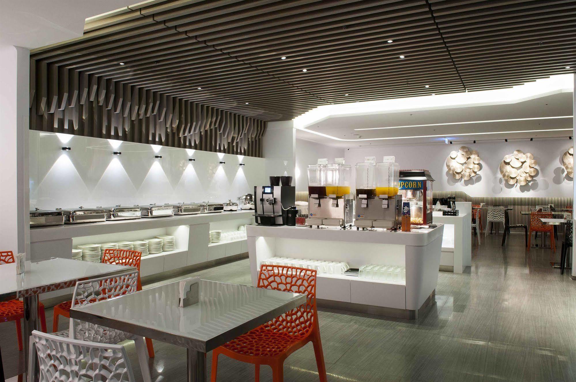 Royal Hotel Group- Central Park Branch Kaohsziung Kültér fotó