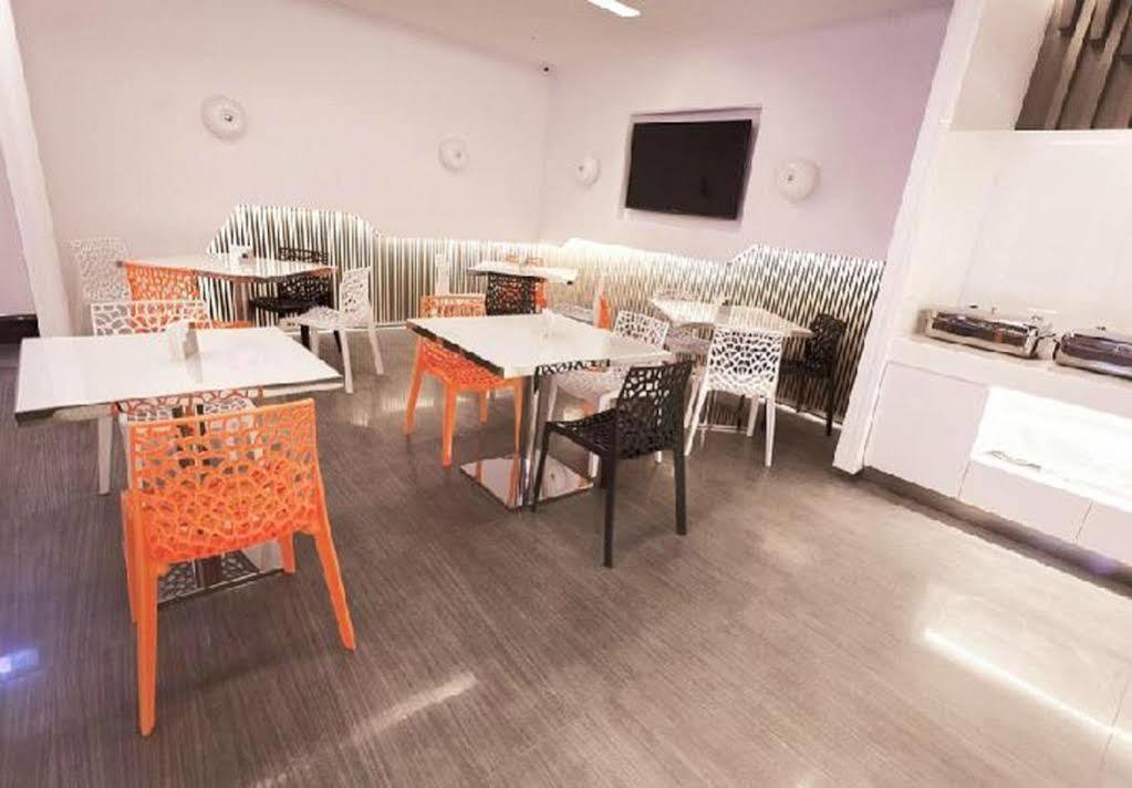 Royal Hotel Group- Central Park Branch Kaohsziung Kültér fotó