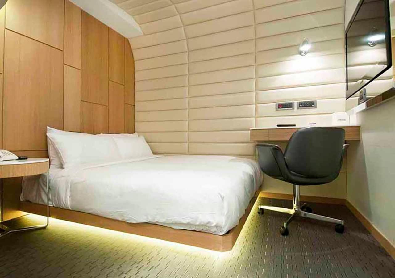 Royal Hotel Group- Central Park Branch Kaohsziung Kültér fotó